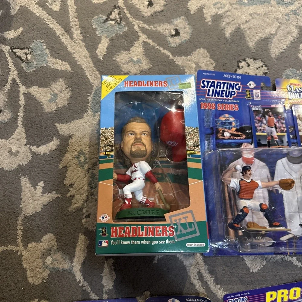 Starting Lineup, Headliners Lot Figures Football, Basketball, Hockey, Baseball